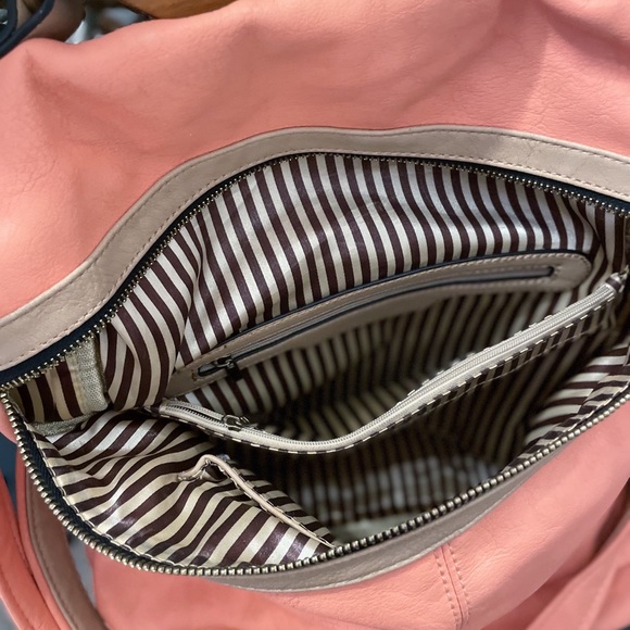 Vegan Leather | Slouchy Colorblock Tote Bag with Top Handle & Crossbody Strap - Picture 7 of 9